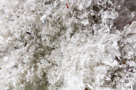Zerkleinerter Kunststoff als Sekundärrohstoff